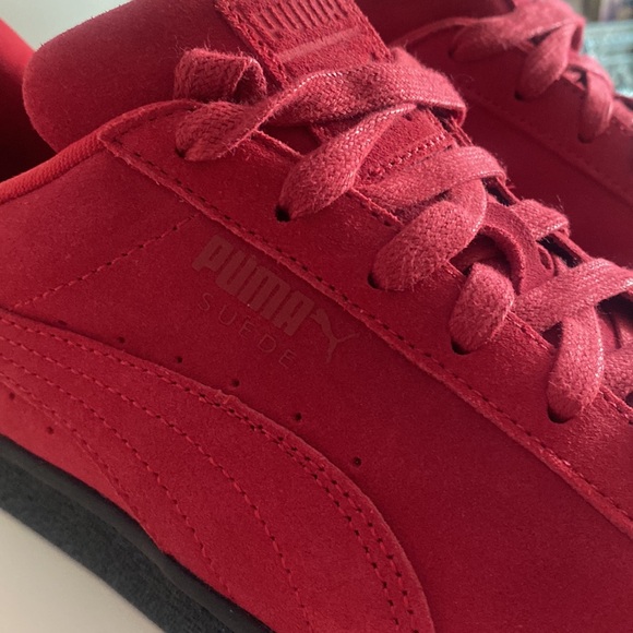 Red Suede Men’s Puma Sneakers - Worn Once Indoors - Picture 2 of 13